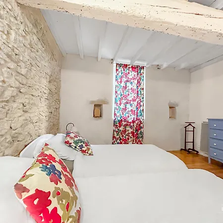 Charme Rustique Avec Jardin Prive 