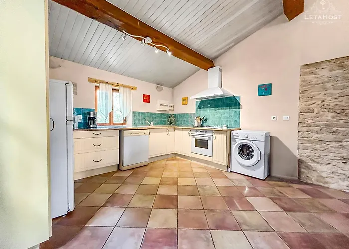 Charme Rustique Avec Jardin Privé Au Pastel Casa vacanze *