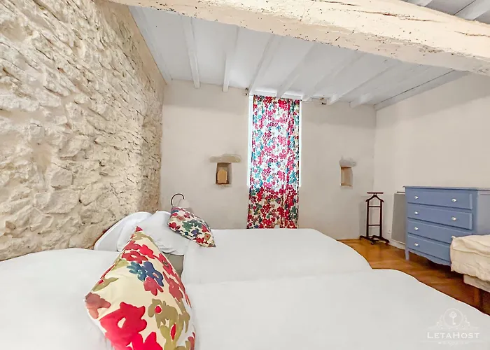 Charme Rustique Avec Jardin Privé Au Pastel Casa vacanze *